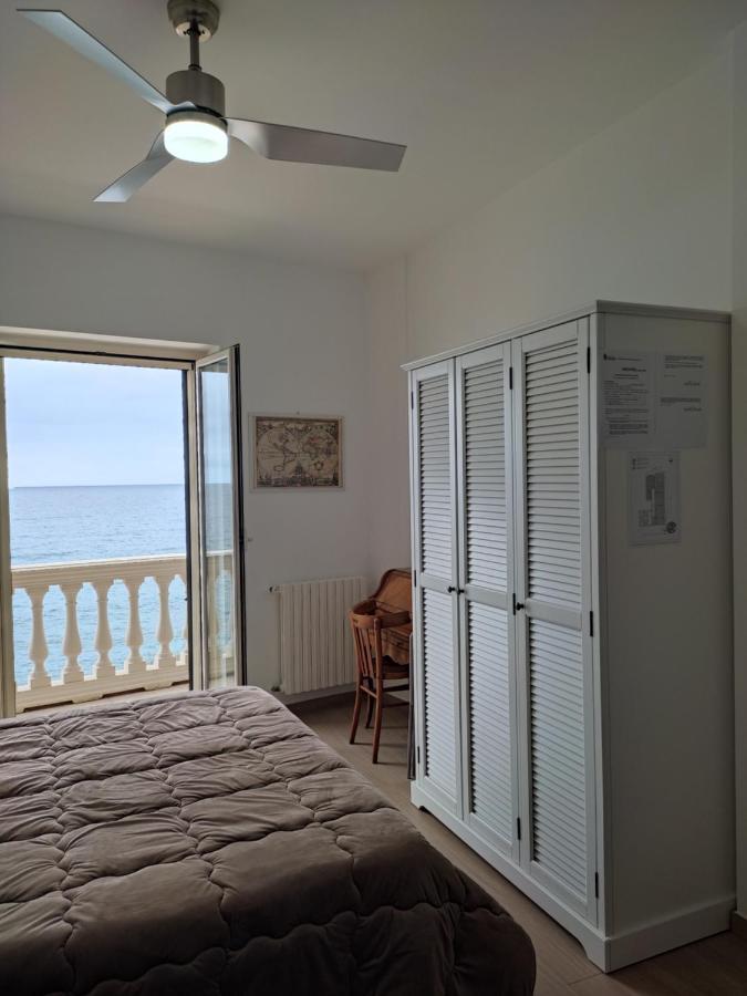 Vento Di Bolina Giovinazzo Exterior foto
